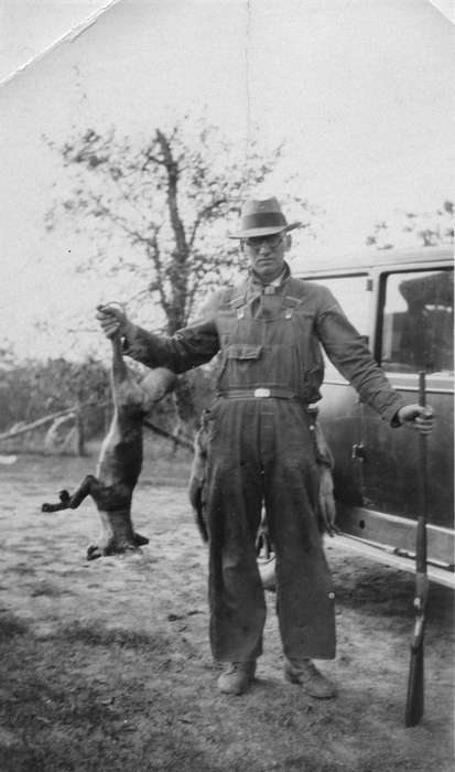 hunter, rifle, Norwalk, IA, Iowa History, Iowa, fox, history of Iowa, Portraits - Individual, Animals, Outdoor Recreation, gun, Schall, Michael
