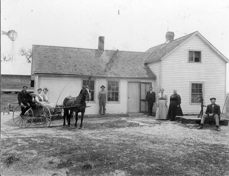 Portraits - Group, Iowa, Cedar Rapids, IA, Animals, horse, Families, carriage, pump, house, history of Iowa, Iowa History, Kringlen, Linda