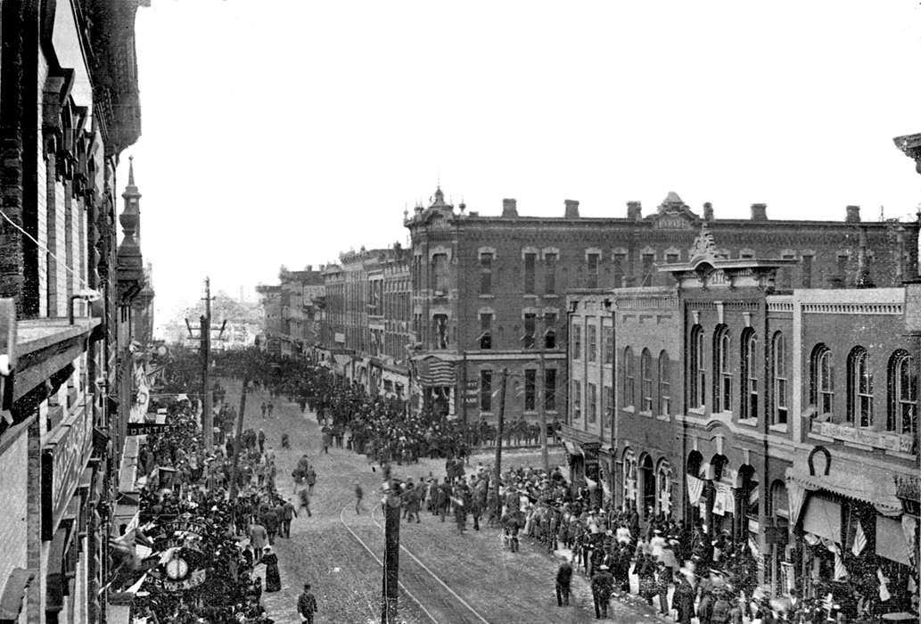 Iowa, storefront, Lemberger, LeAnn, Cities and Towns, Ottumwa, IA, history of Iowa, flag, Main Streets & Town Squares, Iowa History