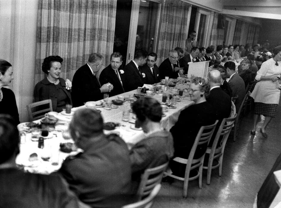 Lemberger, LeAnn, plate, Iowa History, cup, Iowa, history of Iowa, Ottumwa, IA, dinner, Food and Meals, democratic dinner, Civic Engagement