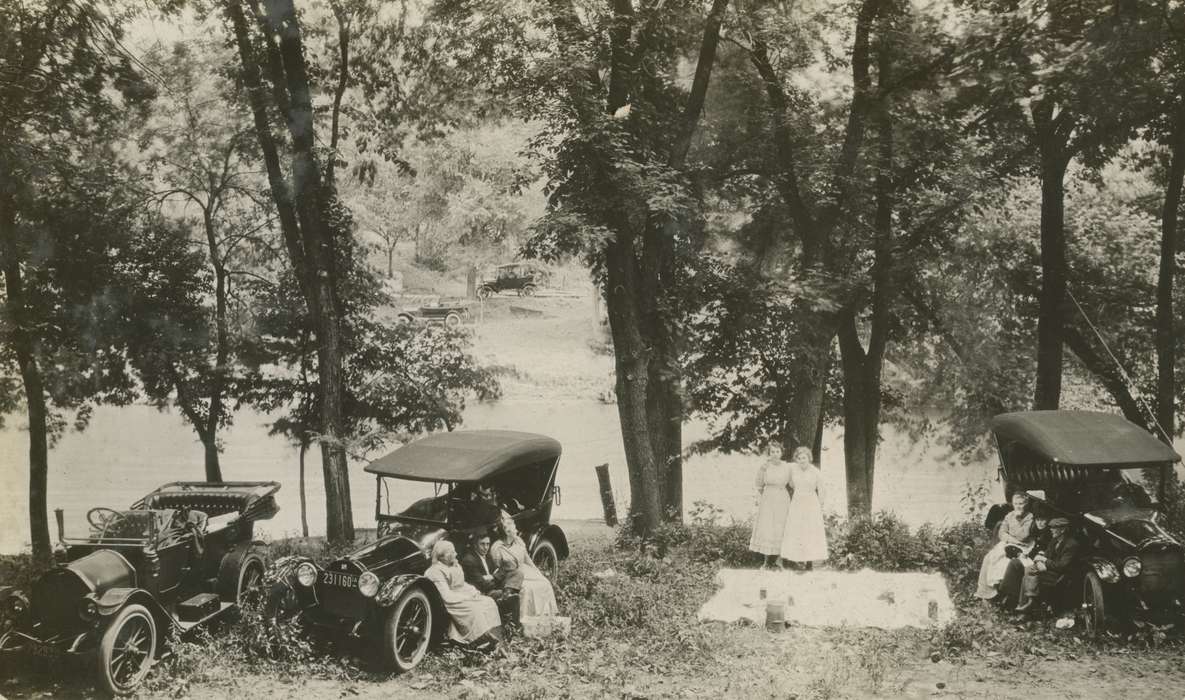 Food and Meals, Iowa, Motorized Vehicles, Families, Leisure, car, history of Iowa, Lakes, Rivers, and Streams, Eagle City, IA, picnic, Iowa History, Mortenson, Jill