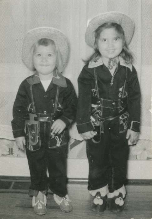 Portraits - Group, Cedar Falls, IA, Iowa History, cowboy costume, history of Iowa, Ihnen, Lorraine, cowgirl, costume, Iowa, Homes, Children