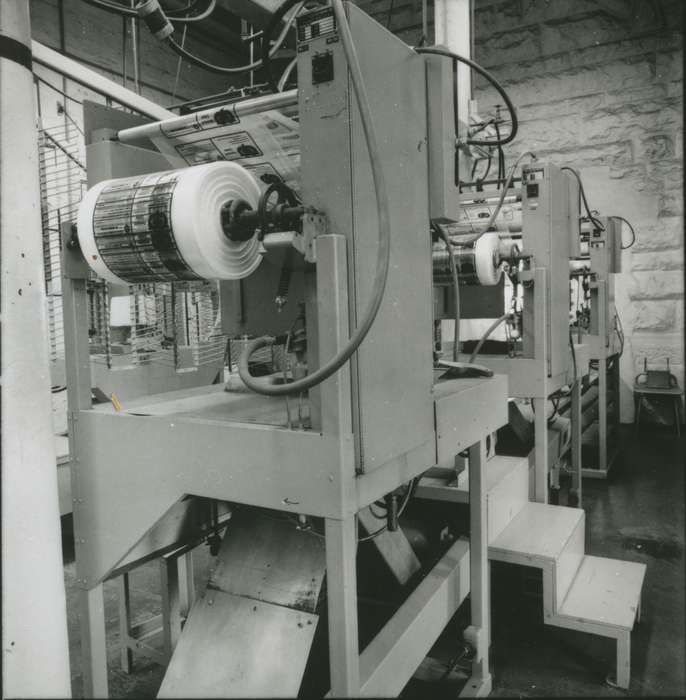 history of Iowa, Iowa History, anamosa state penitentiary, Prisons and Criminal Justice, Anamosa State Penitentiary Museum, Iowa, Anamosa, IA, machine