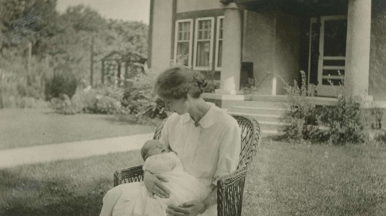history of Iowa, Iowa History, Families, Webster City, IA, chair, Iowa, McMurray, Doug, Children, baby