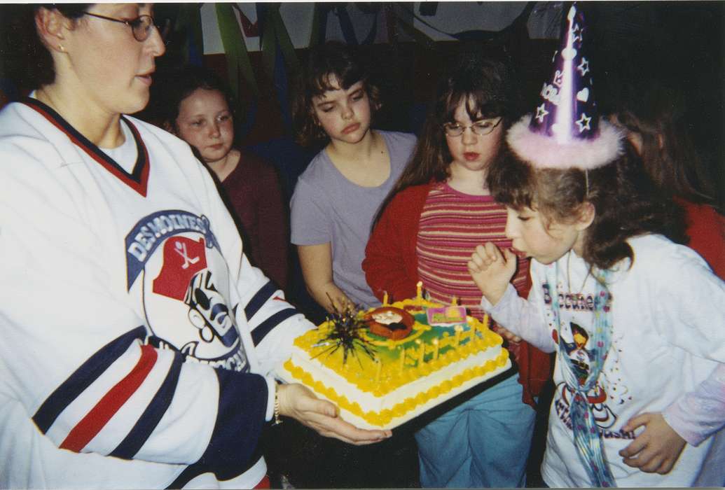 jersey, birthday cake, Iowa History, Entertainment, candle, Children, Iowa, history of Iowa, birthday party, Families, Scholtec, Emily, IA, birthday hats