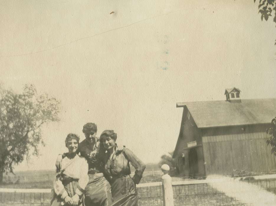 Portraits - Group, IA, Iowa, LeQuatte, Sue, Barns, fence, Farms, history of Iowa, Iowa History