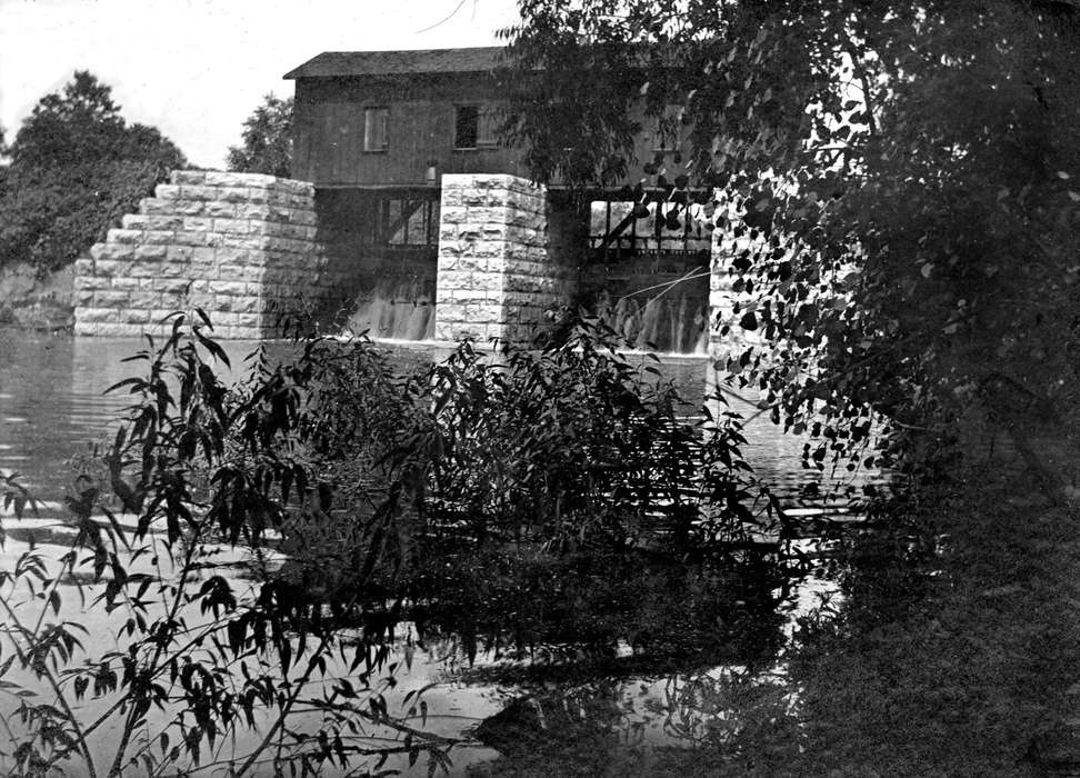 Ottumwa, IA, history of Iowa, Lemberger, LeAnn, bridge, Lakes, Rivers, and Streams, Iowa, Iowa History, stone, river, waterfall