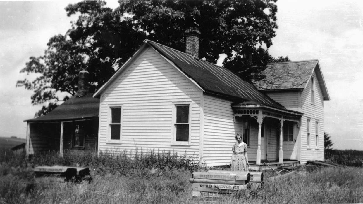 front porch, Iowa, Homes, Portraits - Individual, Charles City, IA, Pettit, Gene, history of Iowa, Iowa History