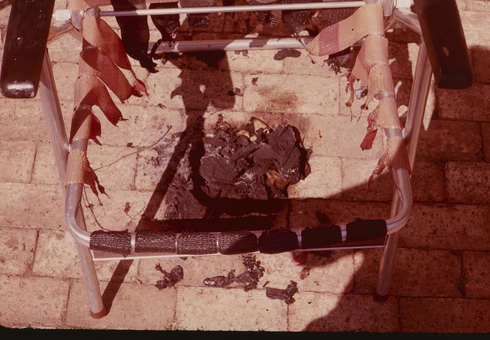 history of Iowa, Iowa, IA, Outdoor Recreation, Zischke, Ward, Iowa History, lawn chair