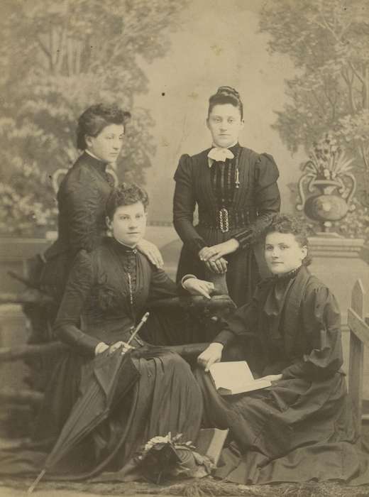 Portraits - Group, woman, cabinet photo, hat, Waterloo, IA, Iowa History, painted backdrop, not waverly iowa, book, history of Iowa, Iowa, correct date needed, Olsson, Ann and Jons, four women, umbrella