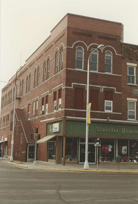mainstreet, Main Streets & Town Squares, history of Iowa, Iowa History, Businesses and Factories, brick building, Waverly, IA, Iowa, Cities and Towns, lamppost, drugstore, Waverly Public Library