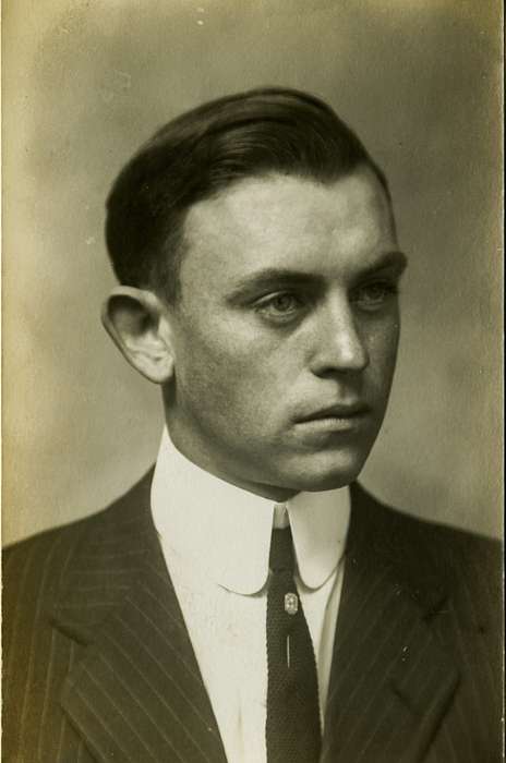 Anamosa Library & Learning Center, Iowa History, tie, Iowa, history of Iowa, Portraits - Individual, Anamosa, IA, necktie