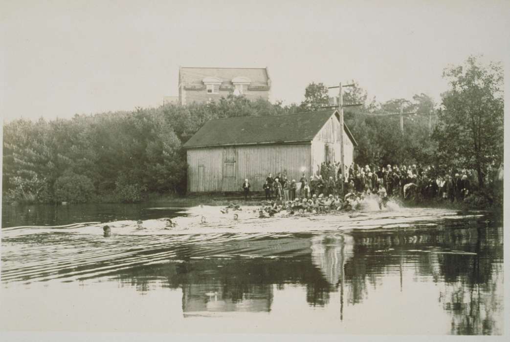 Outdoor Recreation, pole, Iowa, Storrs, CT, barn, Barns, history of Iowa, Lakes, Rivers, and Streams, Archives & Special Collections, University of Connecticut Library, lake, race, tree, Iowa History