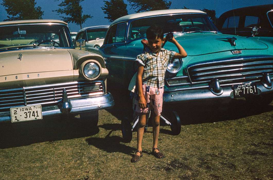 license plate, golf, Campopiano Von Klimo, Melinda, history of Iowa, Iowa History, plaid shirt, Motorized Vehicles, ford, car, Iowa, Outdoor Recreation, Sports, Des Moines, IA, Children, Leisure, Portraits - Individual