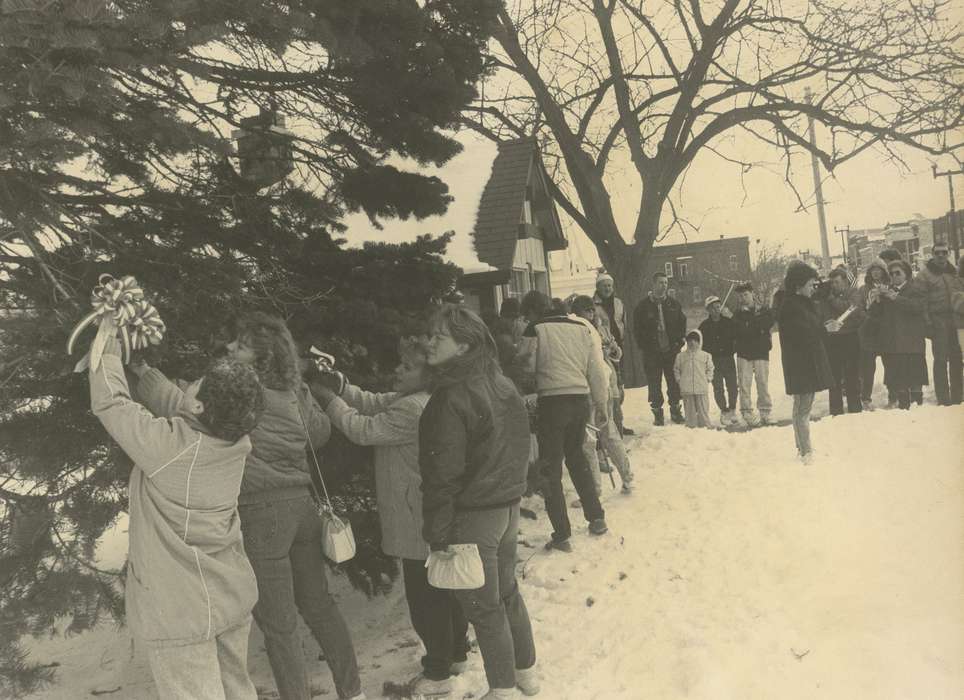 Military and Veterans, history of Iowa, Iowa History, Winter, ribbon, Civic Engagement, clothes, american flag, snow gear, Waverly, IA, Iowa, tree, snow, purse, Children, Waverly Public Library