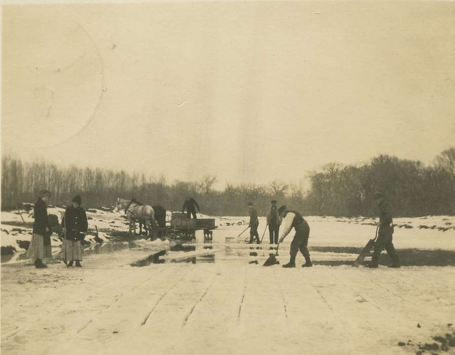 history of Iowa, Iowa History, Lakes, Rivers, and Streams, Dean, Shirley, Iowa, ice harvest, Grandview, IA, ice, Labor and Occupations