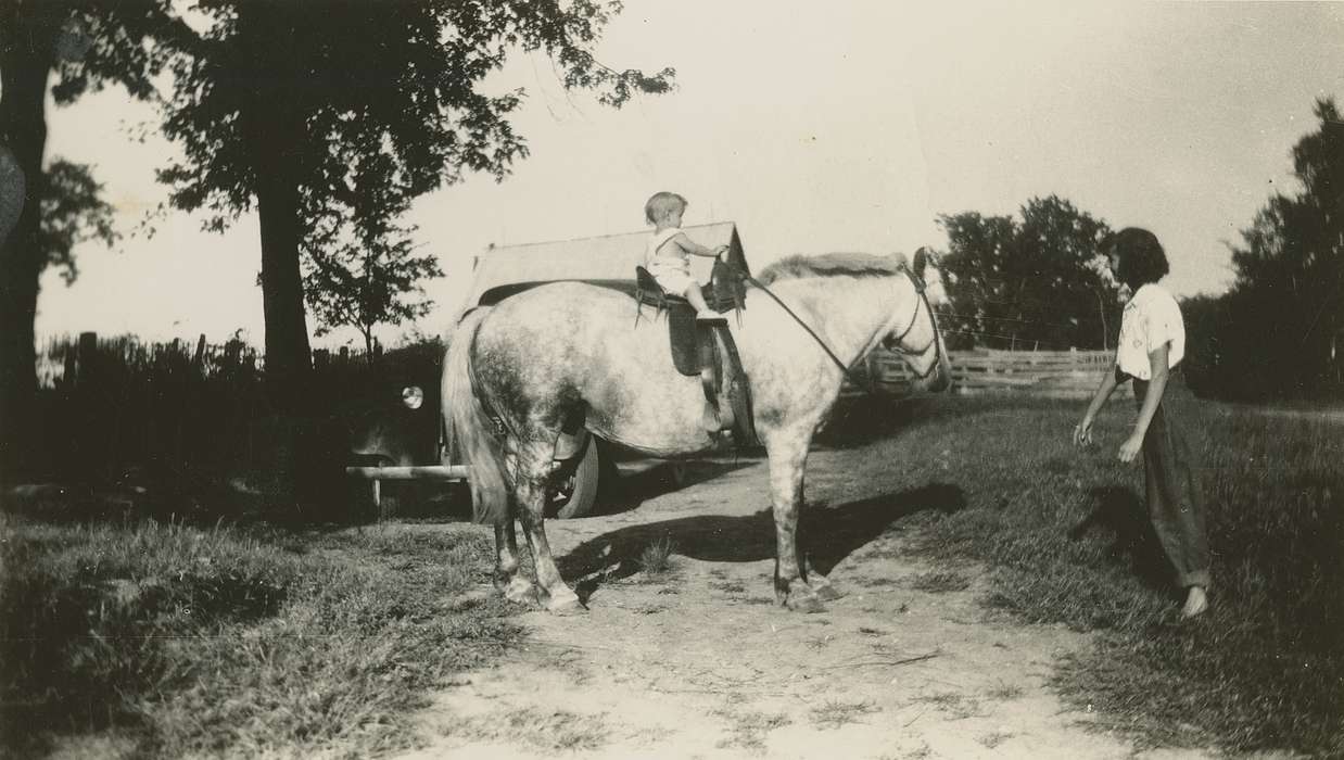 Travel, history of Iowa, Edina, MO, Animals, Iowa, Fredericks, Robert, Children, horse, Iowa History, Outdoor Recreation, toddler