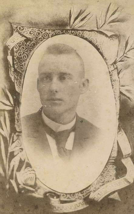 history of Iowa, Iowa History, tie, Milo, IA, man, cabinet photo, Iowa, Olsson, Ann and Jons, Portraits - Individual
