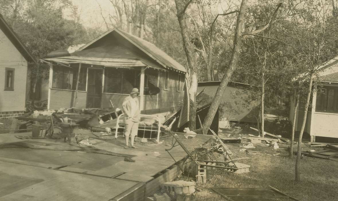 storm, cabin, Clear Lake, IA, history of Iowa, Iowa History, Lakes, Rivers, and Streams, weather, Iowa, McMurray, Doug