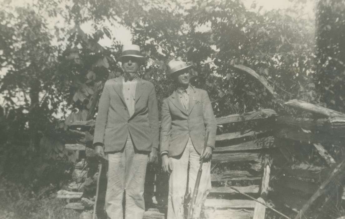 gun, Spilman, Jessie Cudworth, men, history of Iowa, hat, Iowa, Portraits - Group, Iowa History, wooden fence, rifle, Leisure