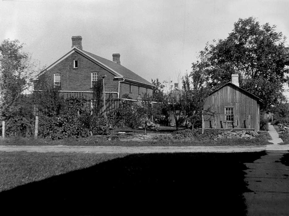 history of Iowa, Iowa History, Iowa, Lemberger, LeAnn, Homes, Amana, IA