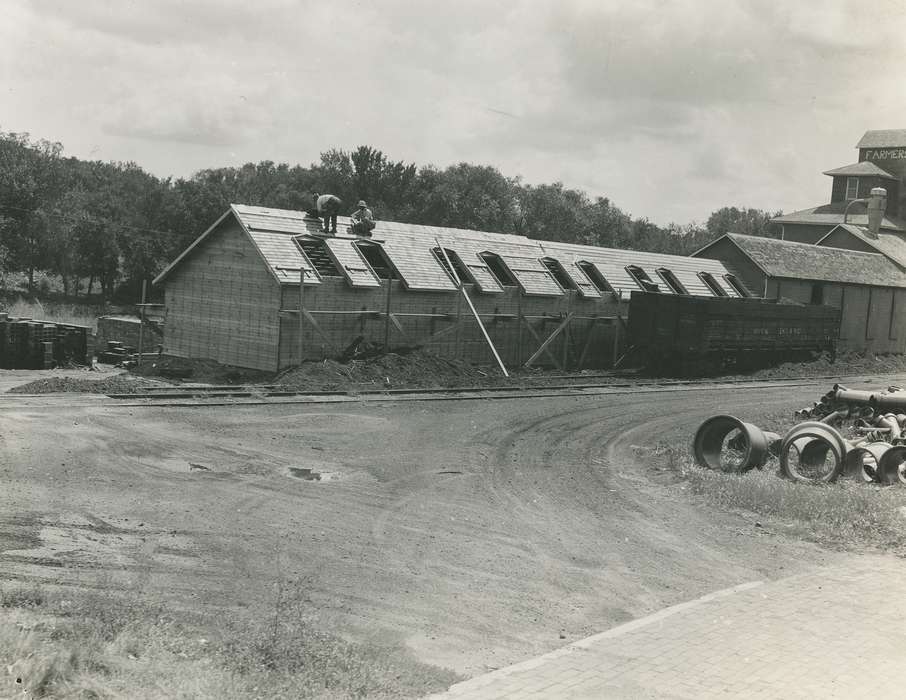 railway, history of Iowa, Iowa History, Waverly, IA, Iowa, Cities and Towns, correct date needed, Waverly Public Library, Train Stations, Labor and Occupations