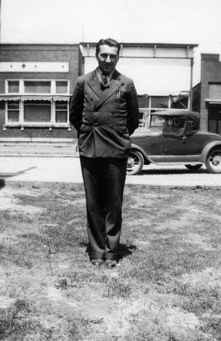 history of Iowa, Iowa History, Hahn, Cindy, Motorized Vehicles, car, Iowa, Cities and Towns, Frederika, IA, suit, Portraits - Individual