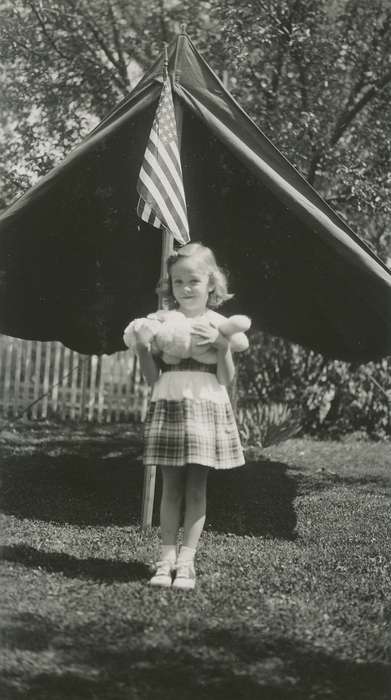 Iowa History, McMurray, Doug, Children, Iowa, Webster City, IA, history of Iowa, Portraits - Individual, flag