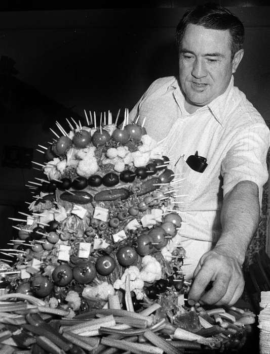 christmas, history of Iowa, Iowa History, Ottumwa, IA, knights of columbus, Fairs and Festivals, Holidays, Iowa, Lemberger, LeAnn, Food and Meals, Portraits - Individual