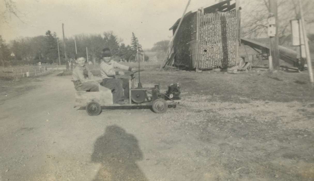 Leisure, car, Iowa History, Iowa, toy, corn crib, Floyd, IA, Children, Wickwire (Uker), Cheryl, history of Iowa