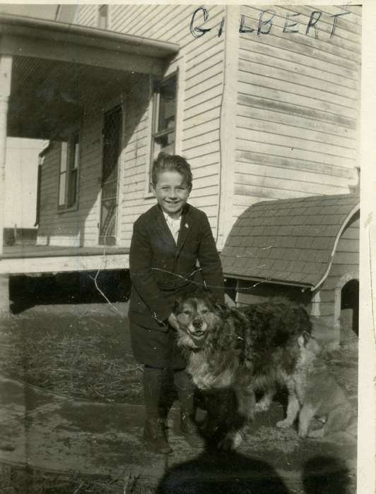 dog, Homes, Le Mars, IA, history of Iowa, Farms, front porch, Animals, dog house, Iowa, Langel, Craig, Portraits - Individual, Children, Iowa History