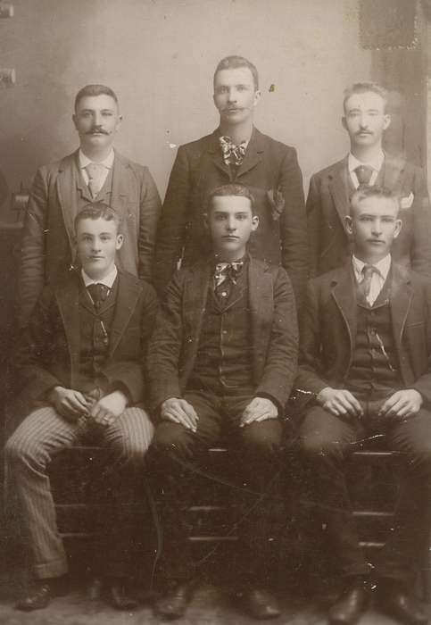 Portraits - Group, Olsson, Ann and Jons, Iowa History, Iowa, men, Des Moines, IA, history of Iowa, bow tie, cabinet photo, watch chain, vest, tie-dye