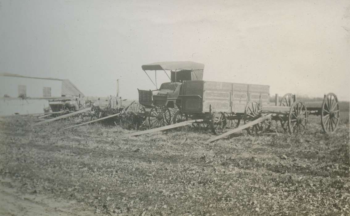 history of Iowa, Iowa History, Mortenson, Jill, Macey, IA, auction, farm sale, wagon, Iowa, Farms