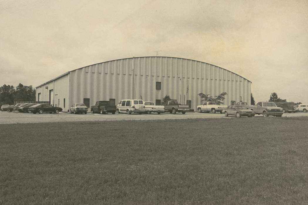 history of Iowa, Businesses and Factories, Waverly Public Library, Iowa, car, Motorized Vehicles, Iowa History, van, correct date needed, IA, truck