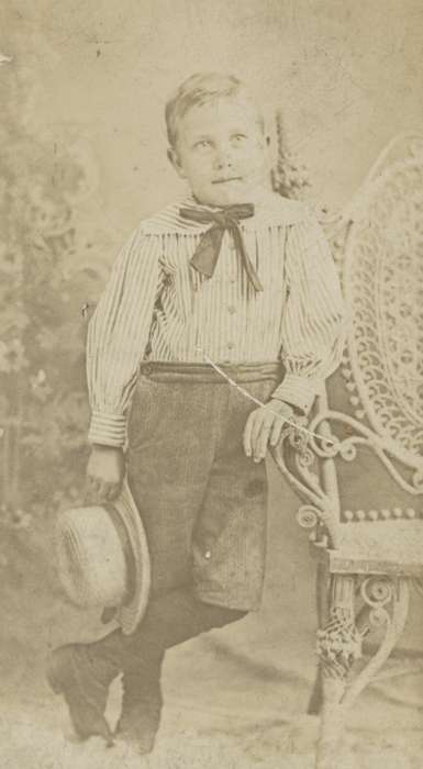 Cedar Falls, IA, history of Iowa, Garrison, Ginnie, Iowa History, bow, Iowa, Children, hat, Portraits - Individual