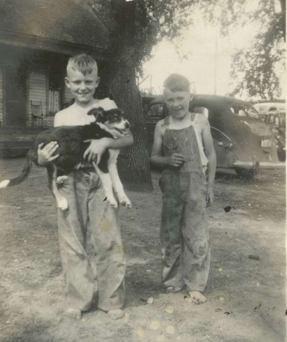 Portraits - Group, history of Iowa, Iowa History, Motorized Vehicles, Animals, car, Wickwire (Uker), Cheryl, Iowa, Rockford, IA, Farms, Children, dog