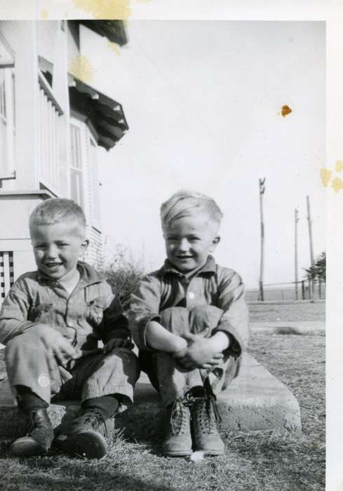 Portraits - Group, Langel, Craig, history of Iowa, Iowa History, Le Mars, IA, boots, brothers, Iowa, house, Children