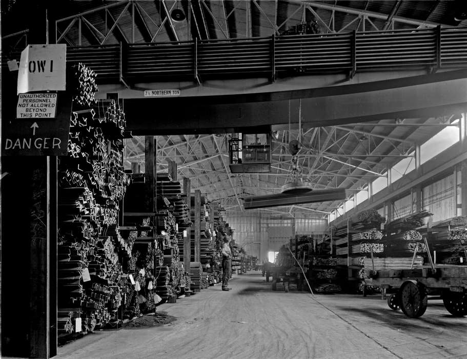 history of Iowa, Iowa History, Ottumwa, IA, factory, Businesses and Factories, Iowa, Lemberger, LeAnn, Labor and Occupations