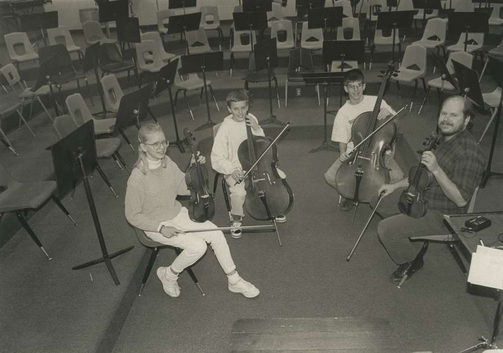 Portraits - Group, history of Iowa, Iowa History, cello, Waverly, IA, violins, music class, Iowa, Schools and Education, Children, Waverly Public Library