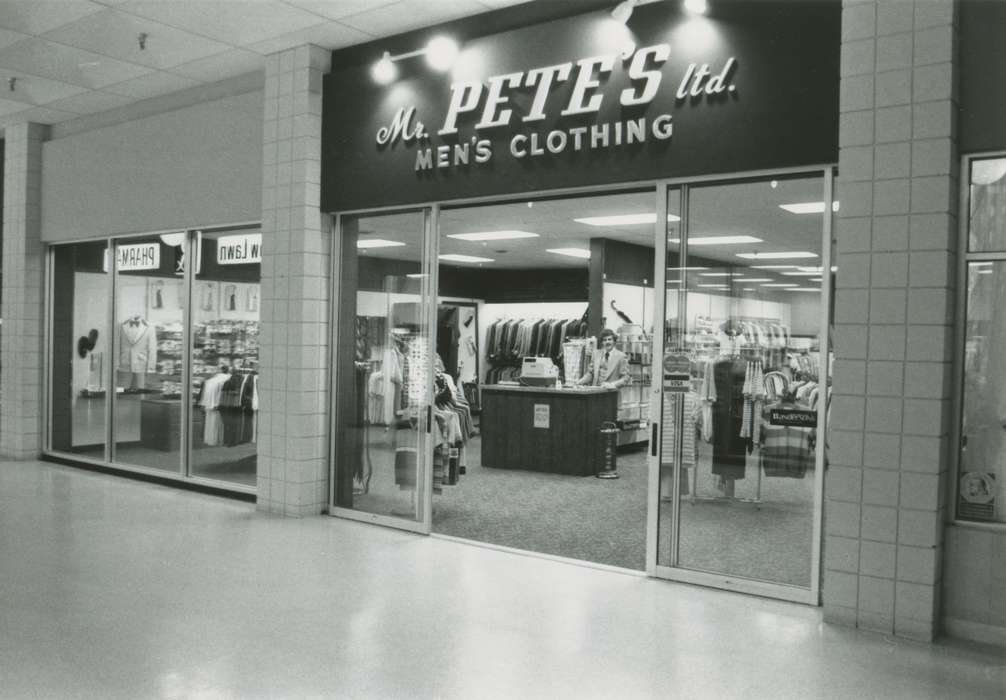 clothing, history of Iowa, storefront, mall, Iowa, Waverly Public Library, Businesses and Factories, store, clothing store, Iowa History