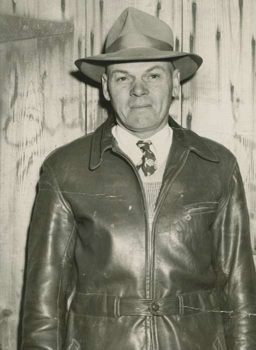 hat, tie, Portraits - Individual, Iowa History, leather, Iowa, Merrill, IA, coat, history of Iowa, Berger, Cathy