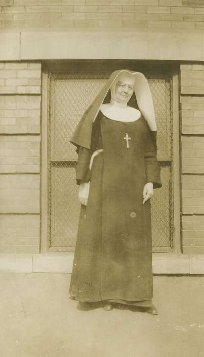 IA, Iowa, nun, Religion, LeQuatte, Sue, Portraits - Individual, history of Iowa, Iowa History