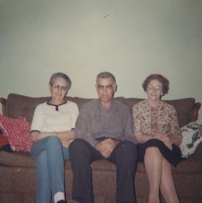 Portraits - Group, glasses, old woman, old man, Iowa History, Iowa, USA, couch, old people, Homes, Leisure, history of Iowa, Spilman, Jessie Cudworth