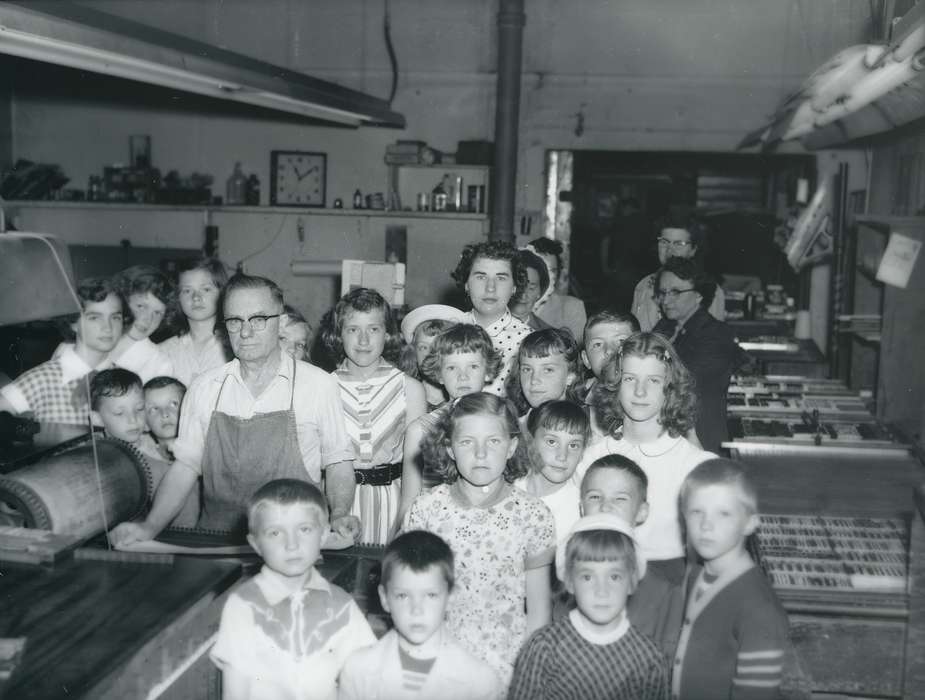Portraits - Group, clothing, history of Iowa, Iowa History, IA, Iowa, hairstyle, correct date needed, Children, Waverly Public Library
