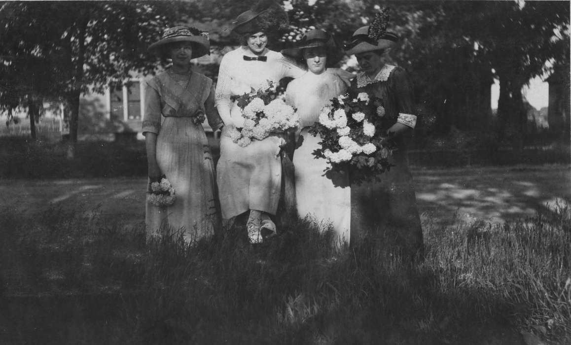 Portraits - Group, history of Iowa, flowers, IA, Iowa History, Iowa, King, Tom and Kay, hat