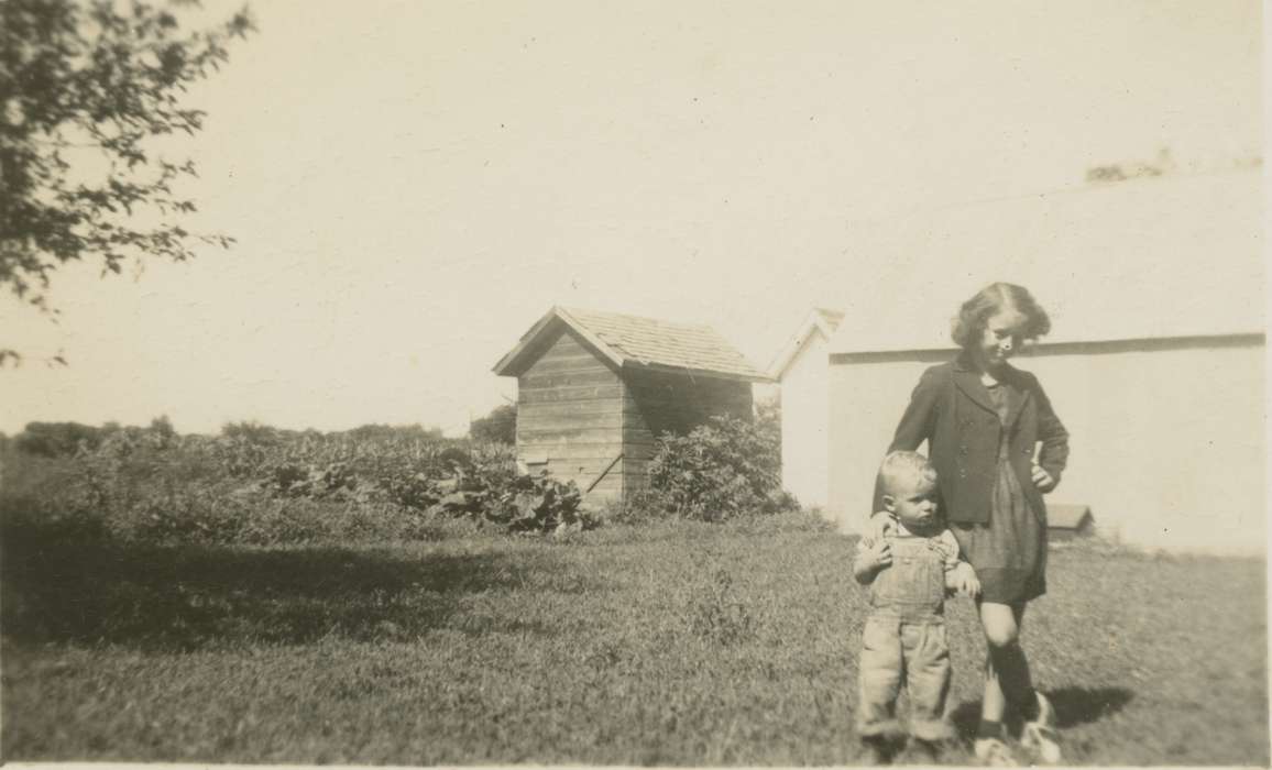 Iowa, McCllough, Connie, Children, Woolstock, IA, Barns, toddler, history of Iowa, Iowa History, overalls