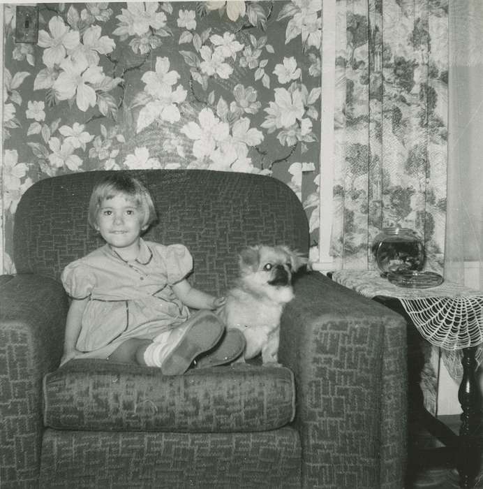 dog, Homes, history of Iowa, Animals, Iowa, Grinnell, IA, chair, living room, Portraits - Individual, Children, Barnum, Mary, Iowa History