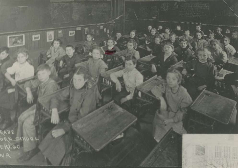 desks, Waterloo, IA, Cook, Mavis, history of Iowa, Iowa, classroom, Iowa History, Schools and Education