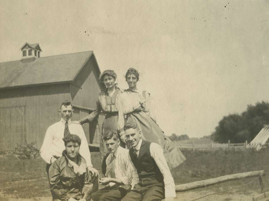 Portraits - Group, IA, Iowa, LeQuatte, Sue, Barns, Farms, history of Iowa, Iowa History