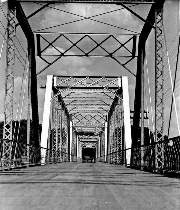 bridge, Iowa, Iowa History, Lakes, Rivers, and Streams, Lemberger, LeAnn, history of Iowa, Ottumwa, IA